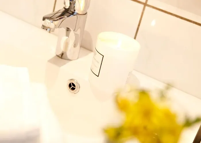 Marthas Rorbu Bakkasund