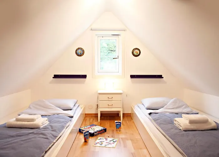 Marthas Rorbu Bakkasund