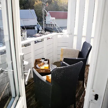 Marthas Rorbu Dom wakacyjny Bakkasund