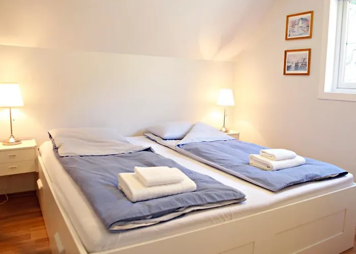 Marthas Rorbu * Bakkasund